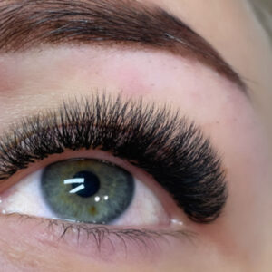 Mocne objętości stylizacji rzęs