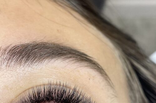 Przedłużanie i zagęszczanie rzęs