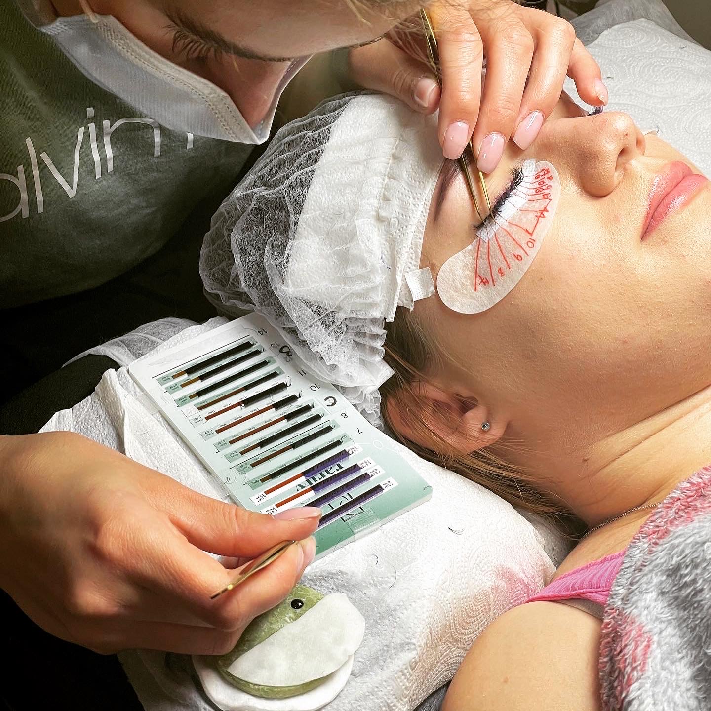 Szkolenia stylizacji rzęs i brwi