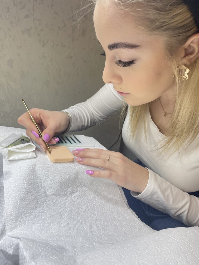 Szkolenia stylizacji rzęs online